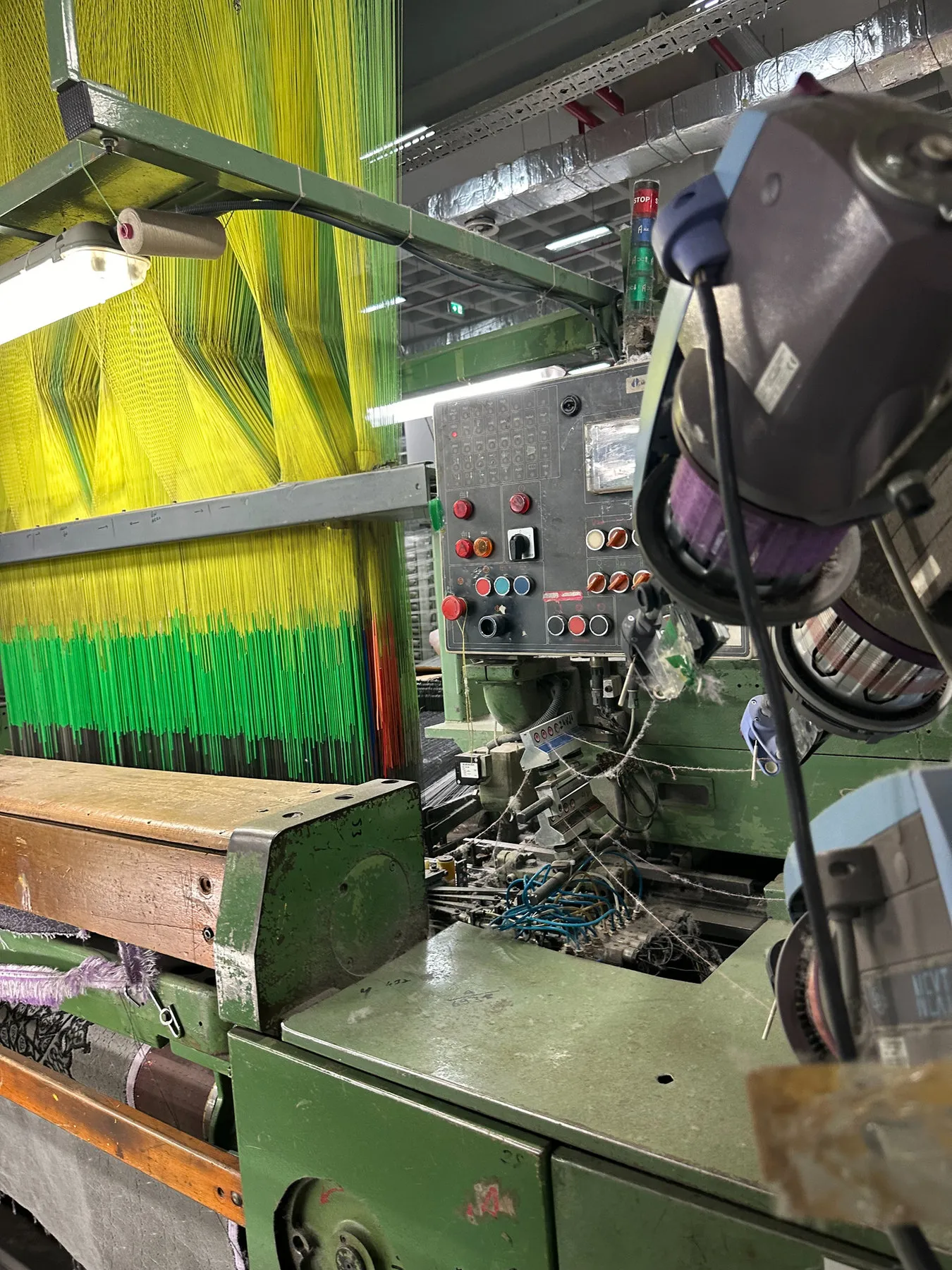 Van de Wiele VME22, 175 cm, 1992, with a Stäubli CX960 jacquard